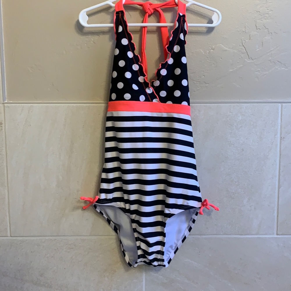 NWT Girls bathing suit, size M (7-8)